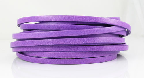 Lederband - pastellviolett - 5 x 2 mm